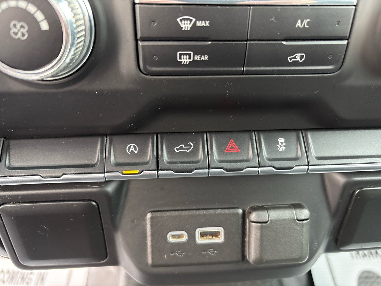 GMC Sierra 1500 Limited 4WD Reg Cab 140" Pro 2022