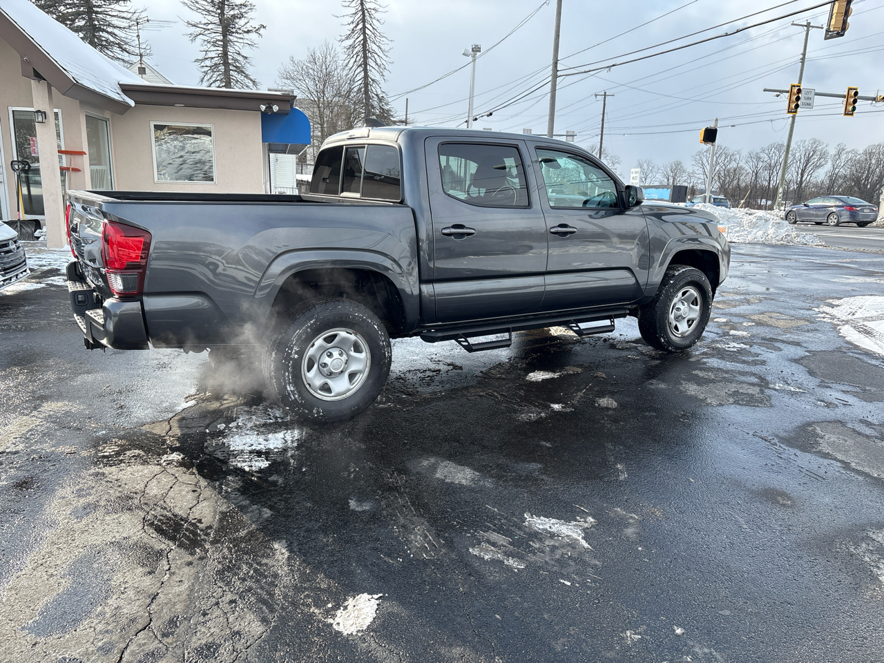 Toyota Tacoma 4WD SR Double Cab 5' Bed V6 AT (Natl) 2023