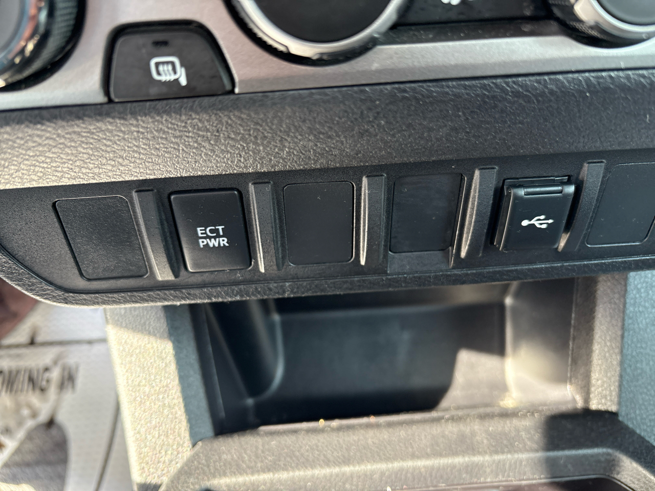 Toyota Tacoma 4WD SR Double Cab 5' Bed V6 AT (Natl) 2023