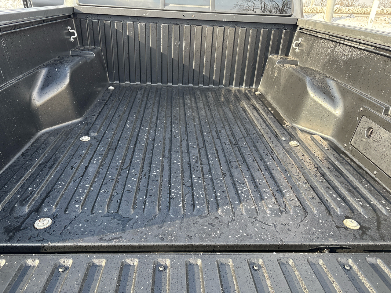 Toyota Tacoma 4WD SR Double Cab 5' Bed V6 AT (Natl) 2023