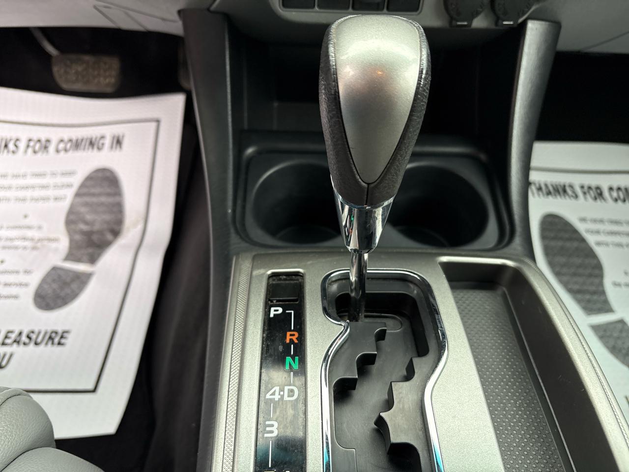 Toyota Tacoma 4WD Double Cab V6 AT Limited (Natl) 2013