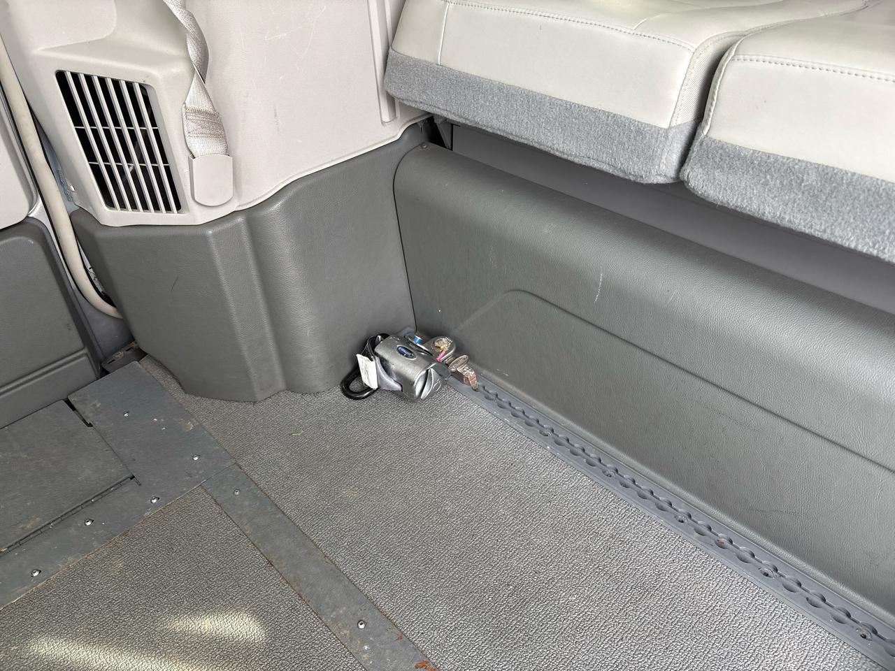 Chrysler Town & Country 4dr Wgn Limited *Ltd Avail* 2010