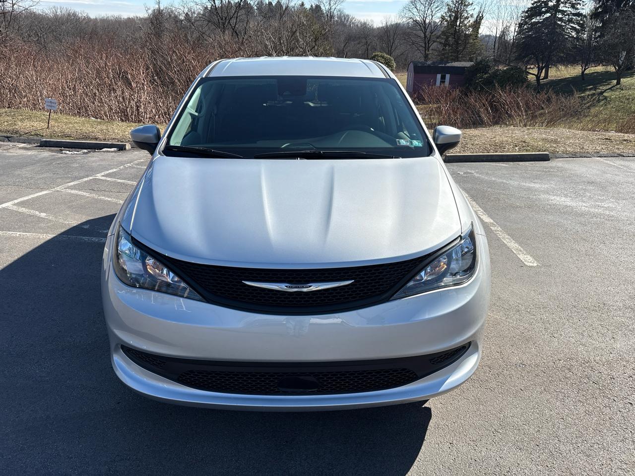 Chrysler Voyager LX FWD 2023