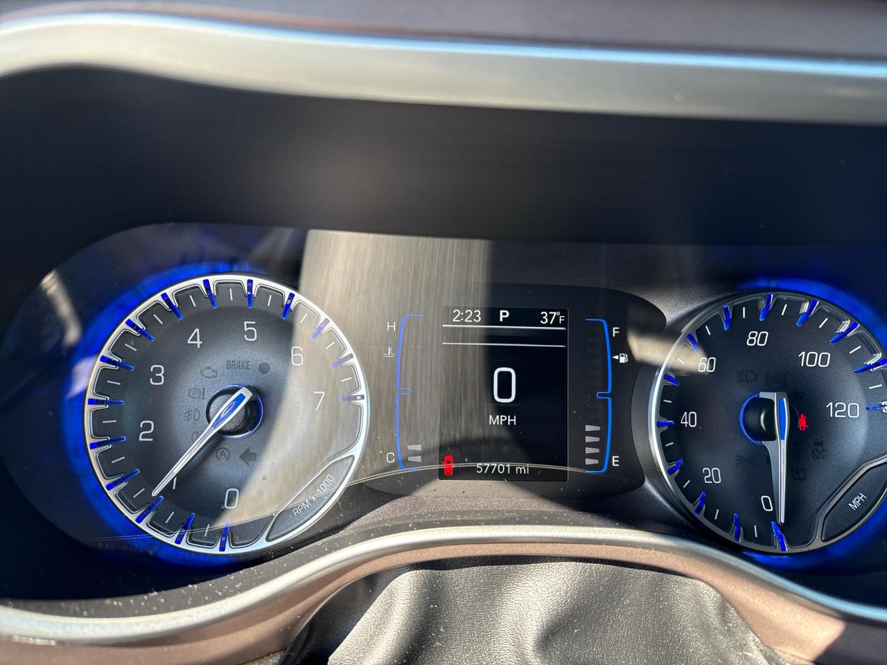 Chrysler Voyager LX FWD 2023