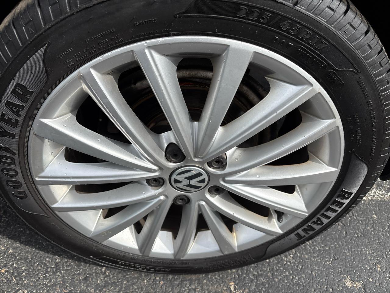 Volkswagen Jetta Sedan 4dr Auto SEL 2014