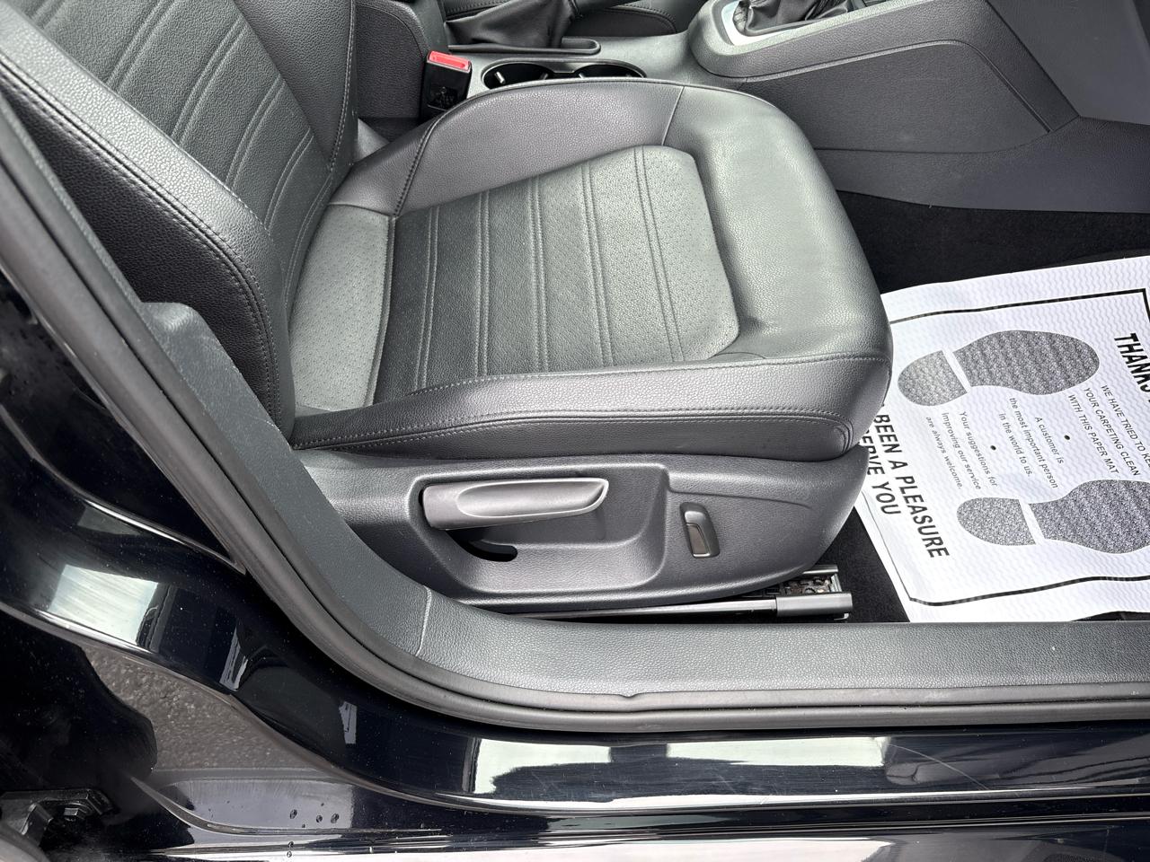 Volkswagen Jetta Sedan 4dr Auto SEL 2014