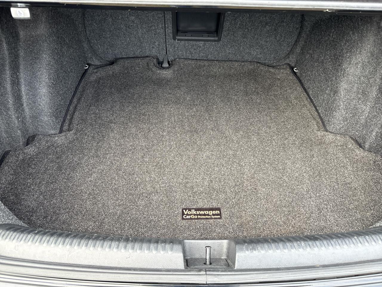 Volkswagen Jetta Sedan 4dr Auto SEL 2014