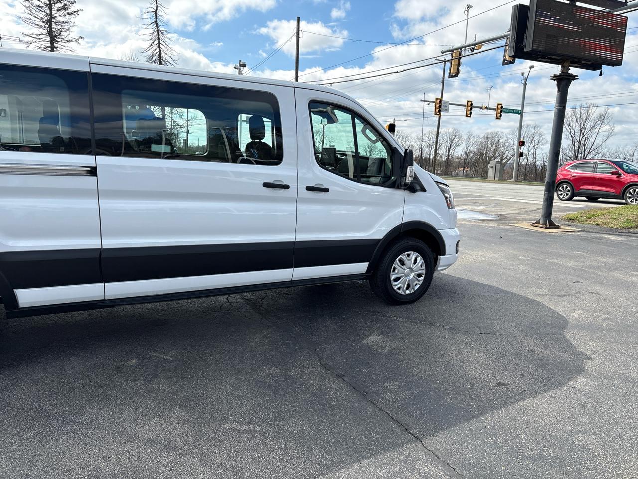 Ford Transit Passenger Wagon T-350 148" Low Roof XLT RWD 2023