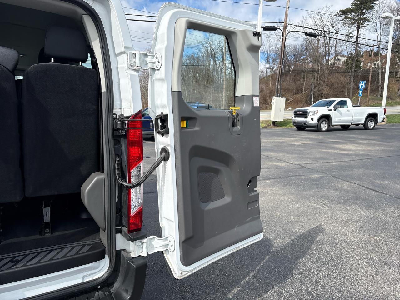 Ford Transit Passenger Wagon T-350 148" Low Roof XLT RWD 2023