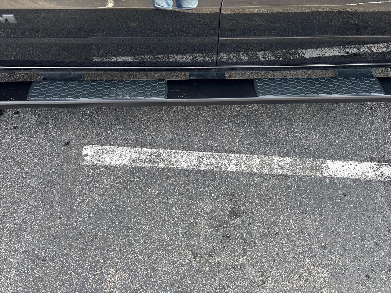 RAM 1500 Big Horn 4x4 Crew Cab 5'7" Box 2023