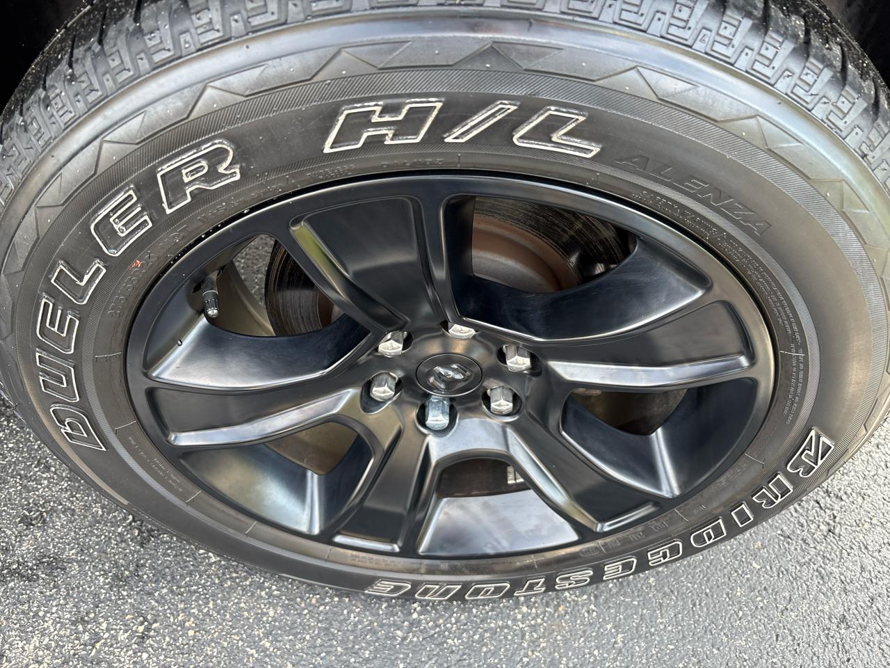 RAM 1500 Big Horn 4x4 Crew Cab 5'7" Box 2023