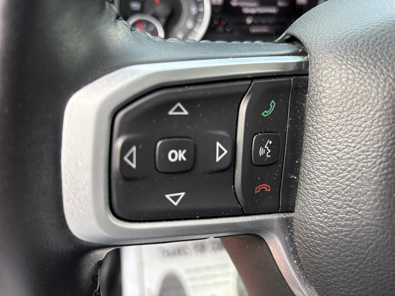 RAM 1500 Big Horn 4x4 Crew Cab 5'7" Box 2022