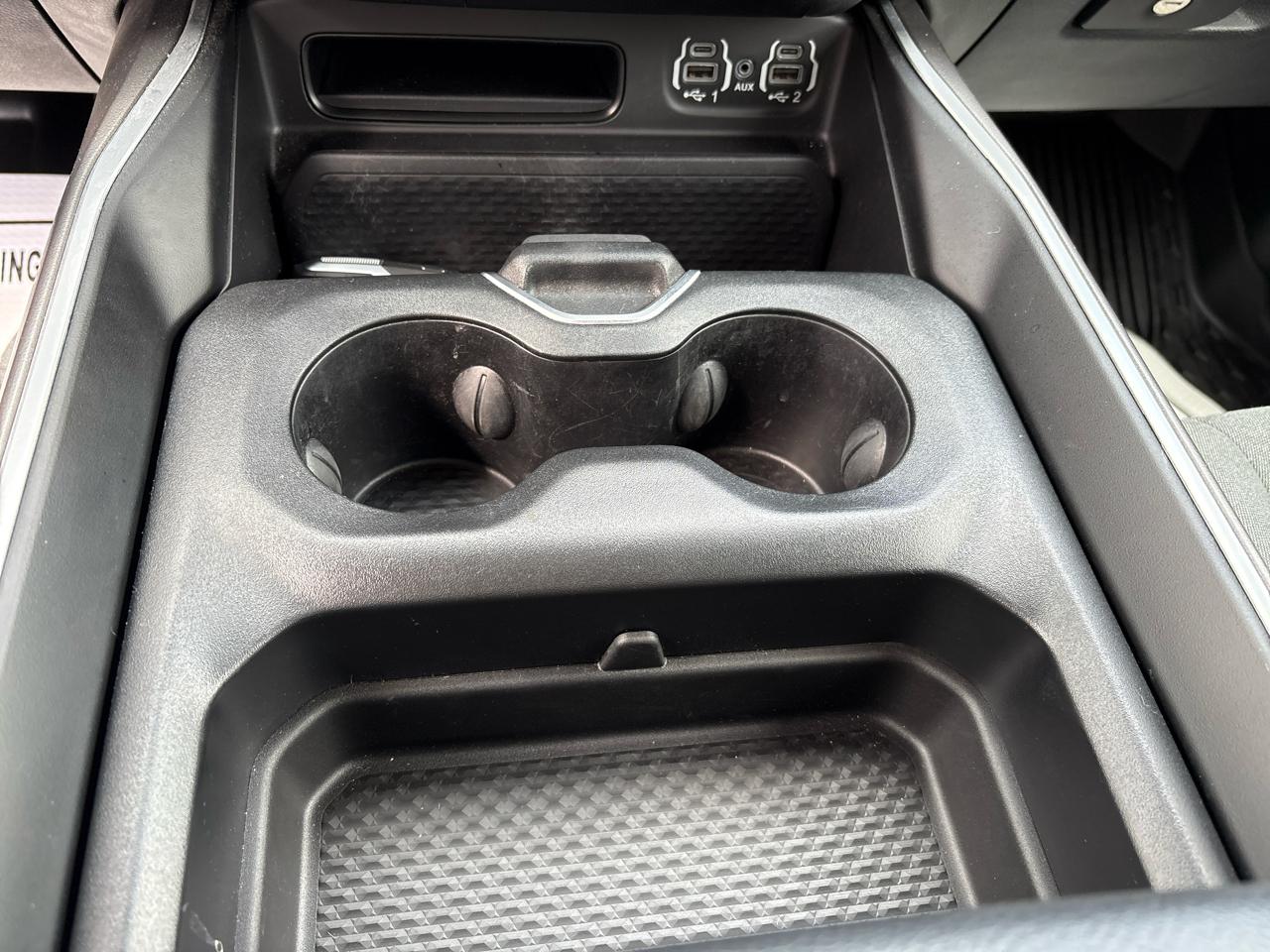 RAM 1500 Big Horn 4x4 Crew Cab 5'7" Box 2022