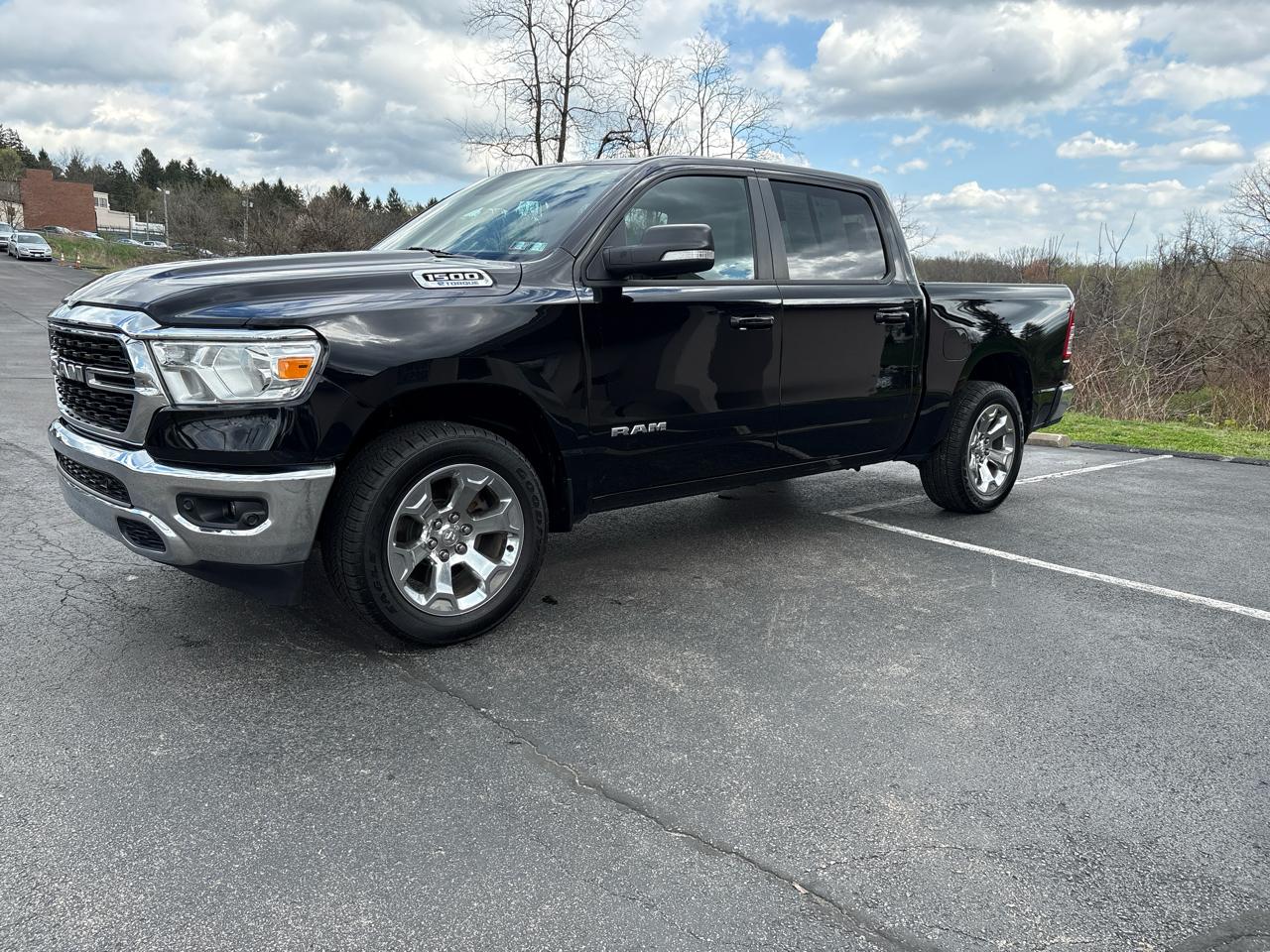 RAM 1500 Big Horn 4x4 Crew Cab 5'7" Box 2022