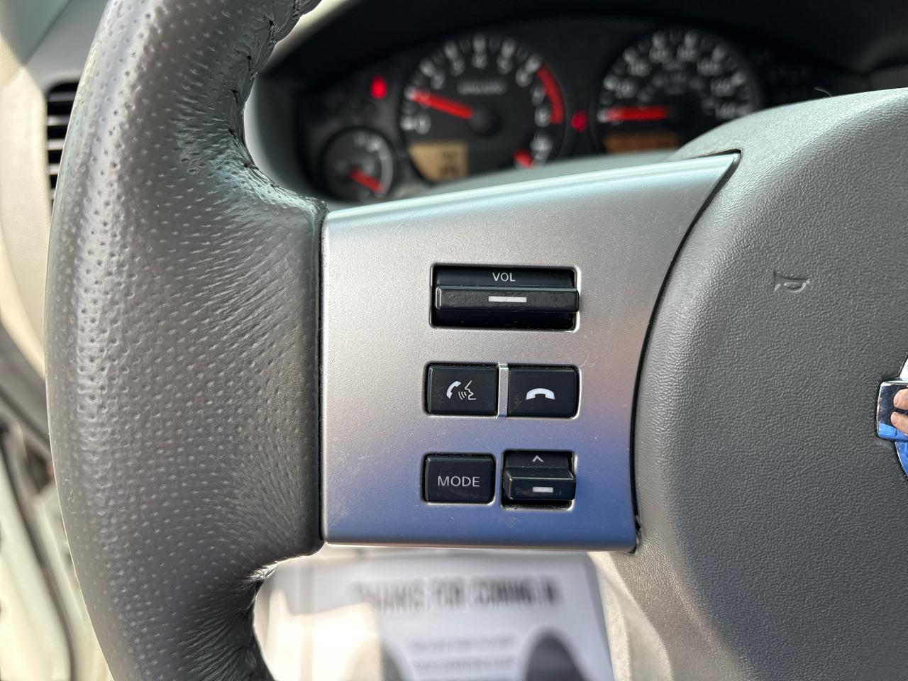 Nissan Frontier Crew Cab 4x4 SV V6 Auto 2018