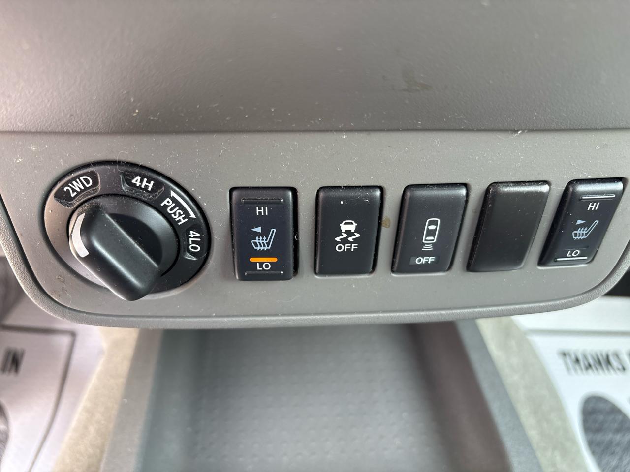 Nissan Frontier Crew Cab 4x4 SV V6 Auto 2018