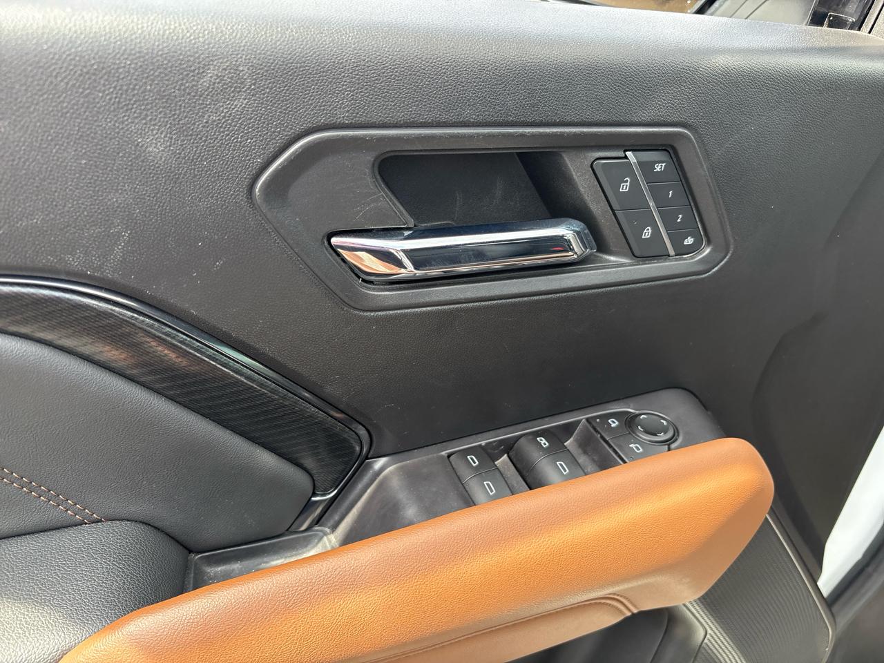 GMC Canyon 4WD Crew Cab AT4 2023