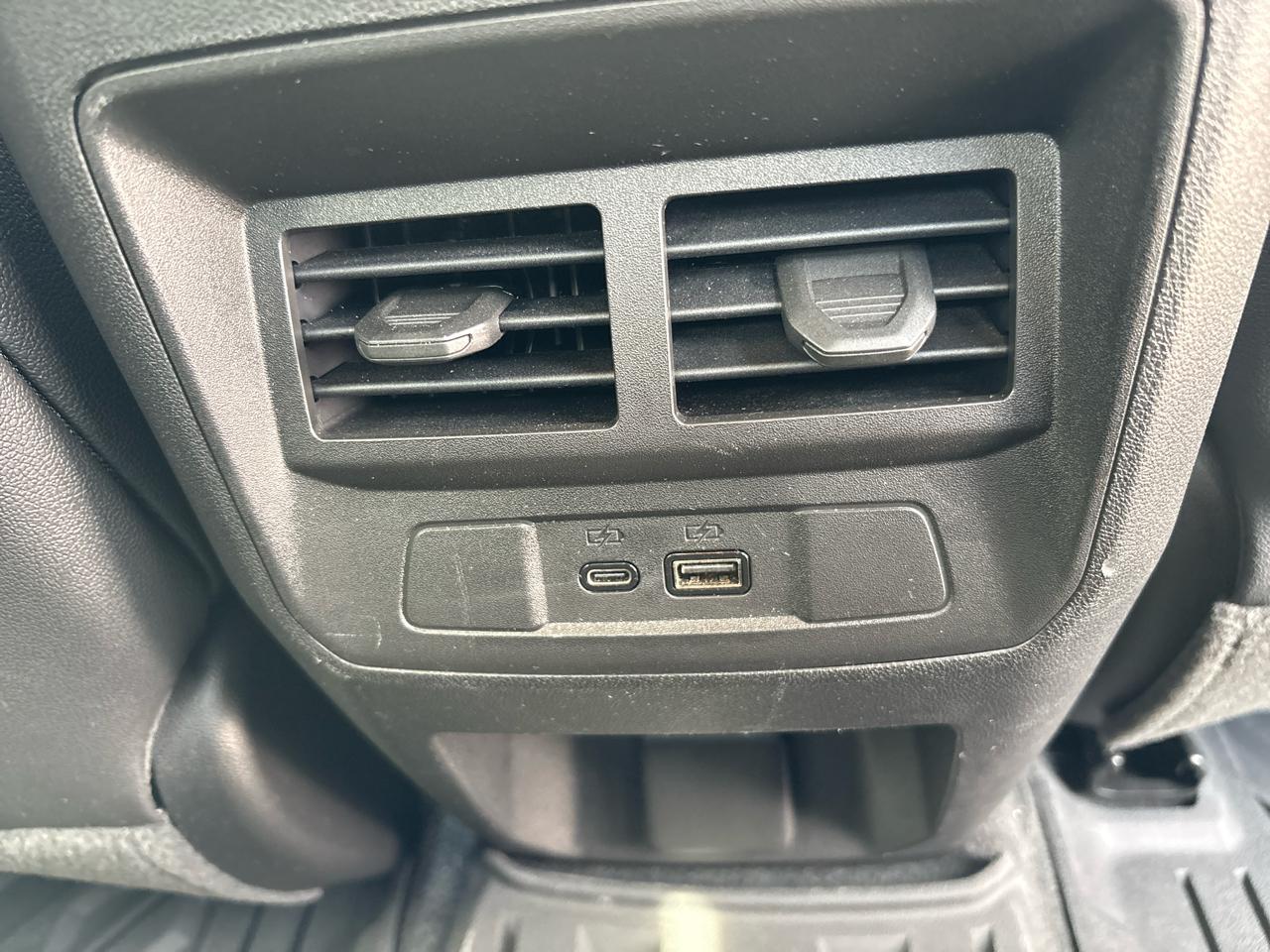 GMC Canyon 4WD Crew Cab AT4 2023