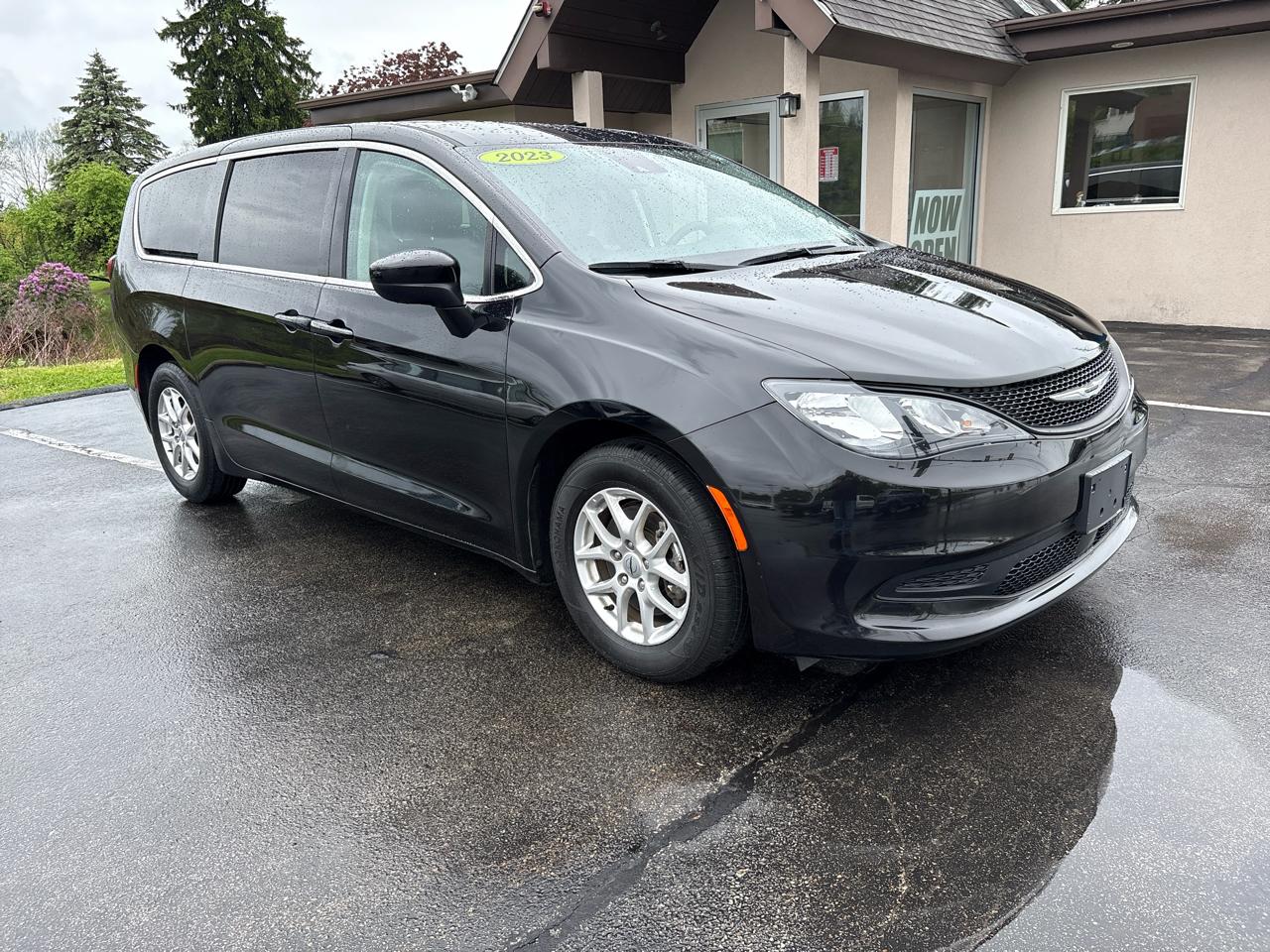 Chrysler Voyager LX FWD 2023