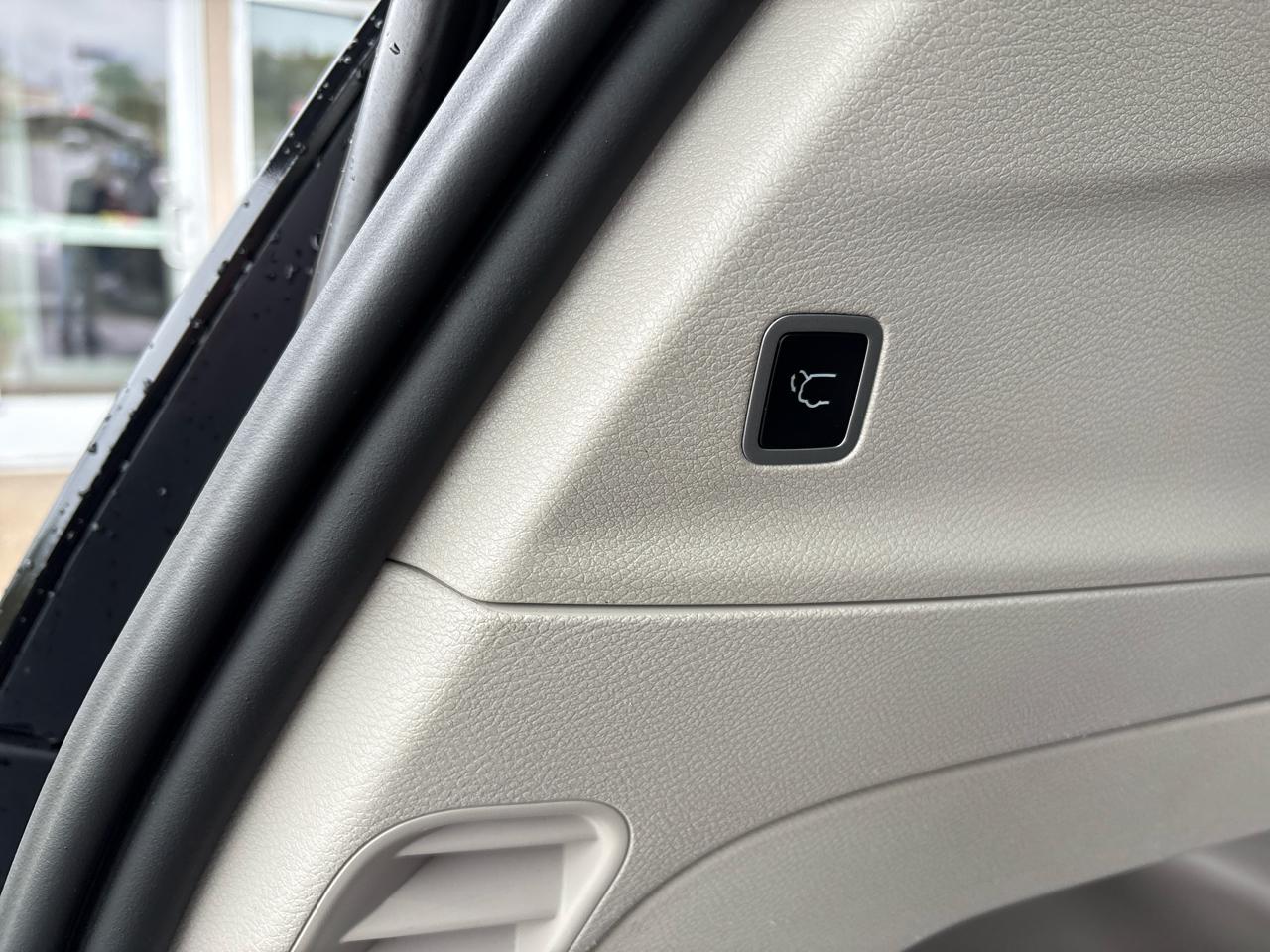 Chrysler Voyager LX FWD 2023