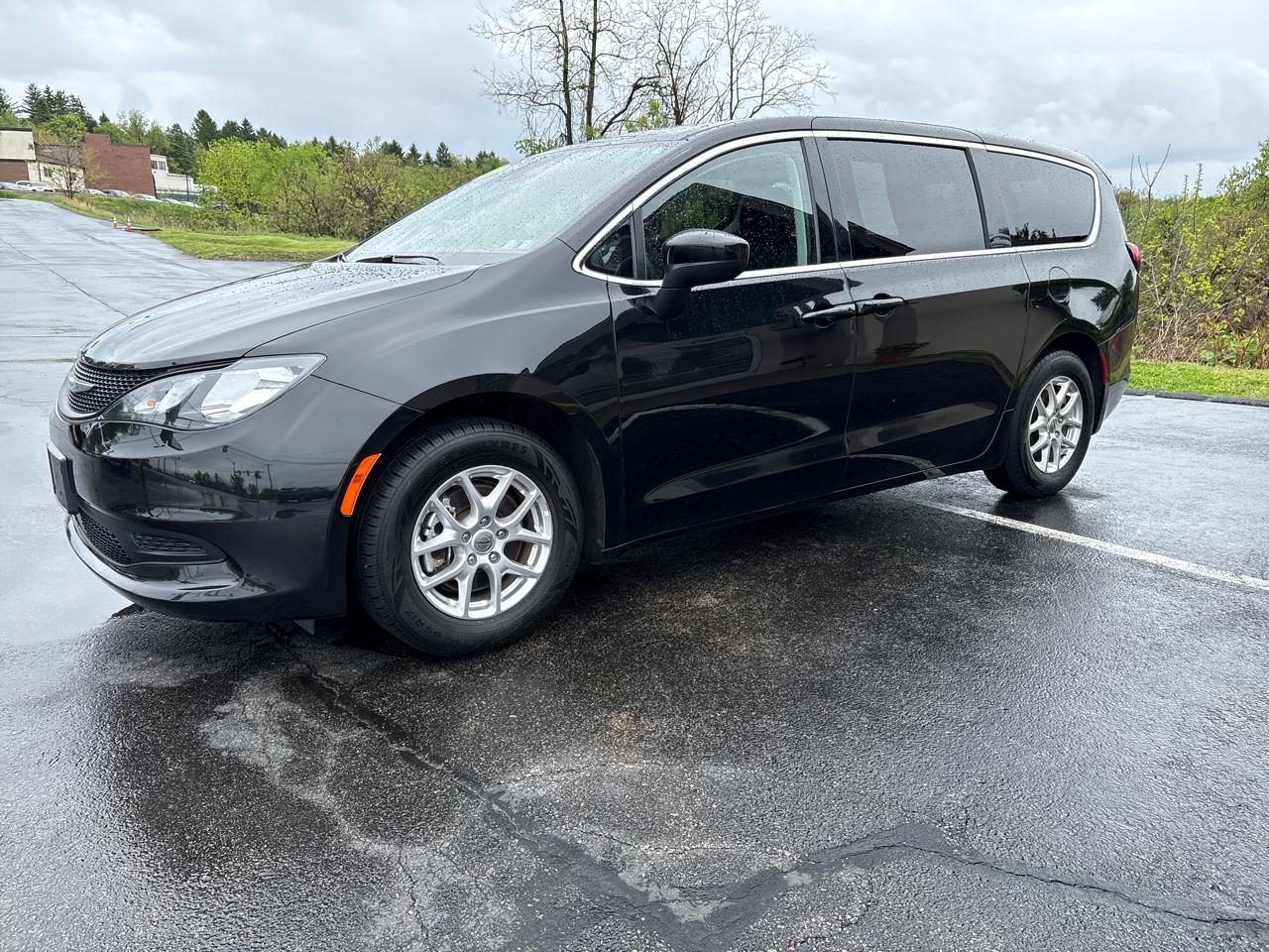 Chrysler Voyager LX FWD 2023