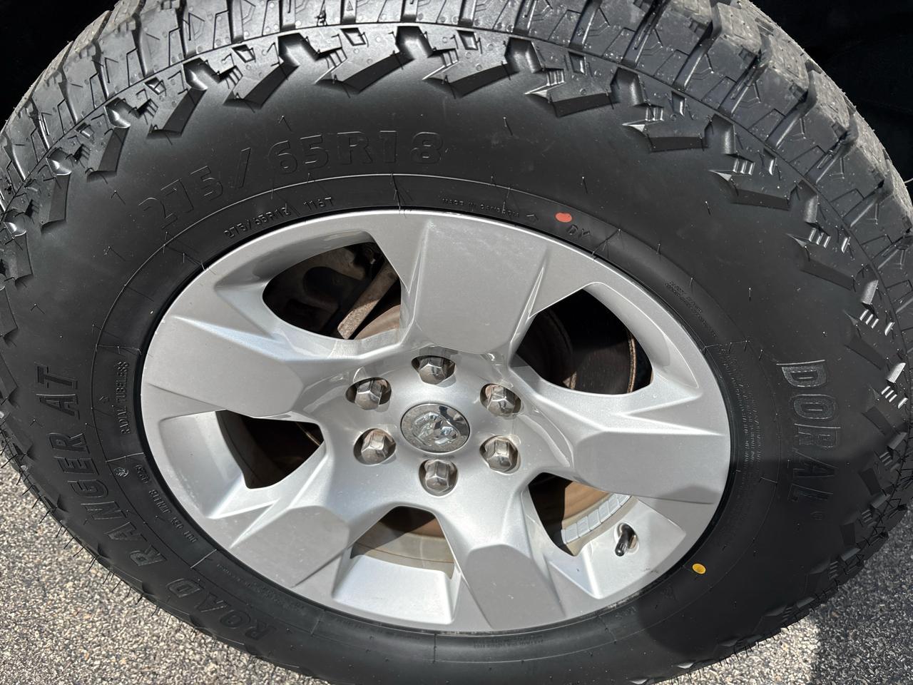 RAM 1500 Big Horn 4x4 Crew Cab 5'7" Box 2021