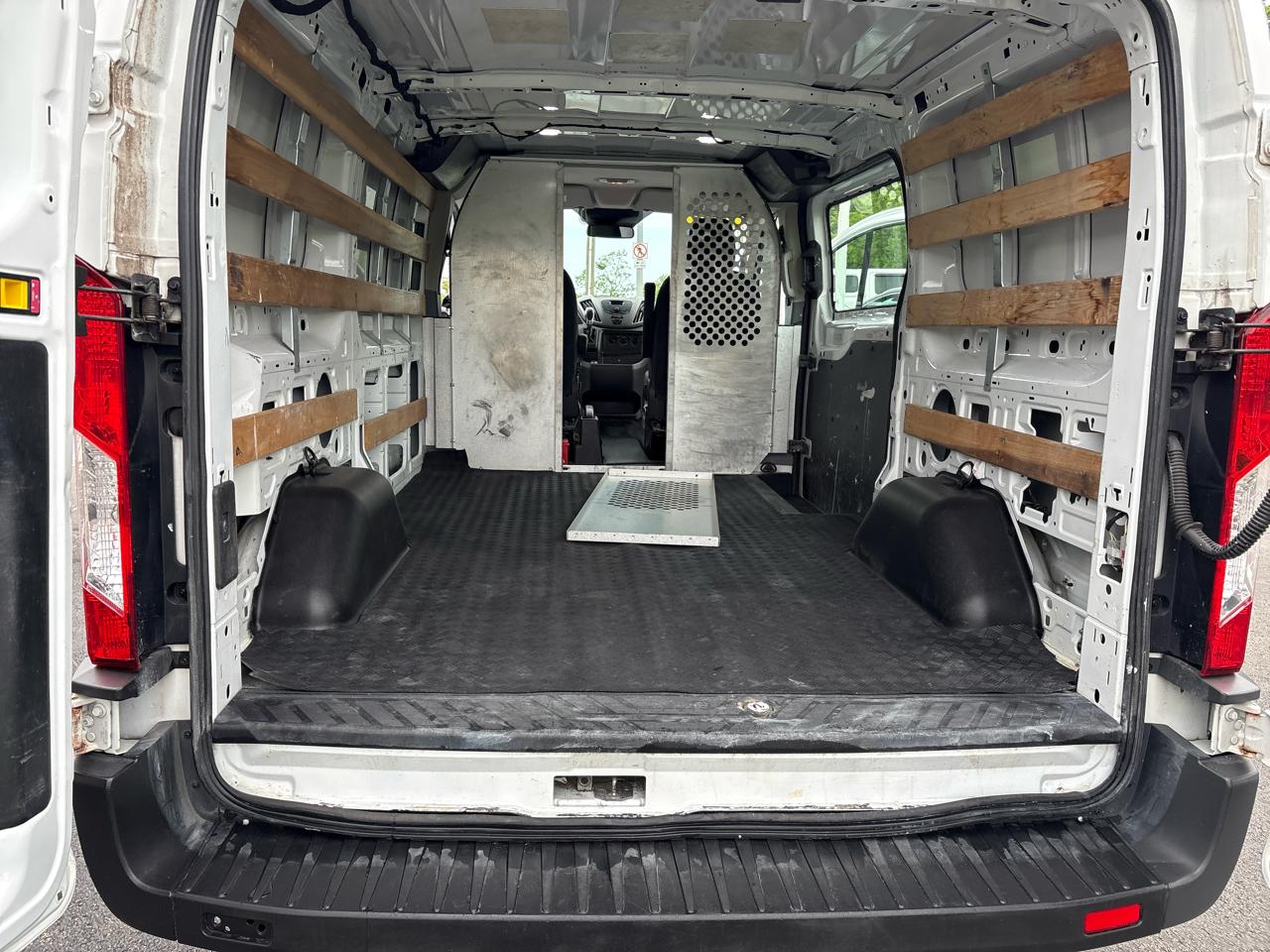 Ford Transit Van T-250 130" Low Rf 9000 GVWR Sliding RH Dr 2019