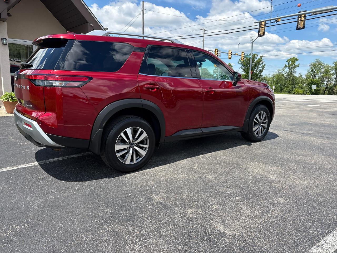 Nissan Pathfinder SL 4WD 2022