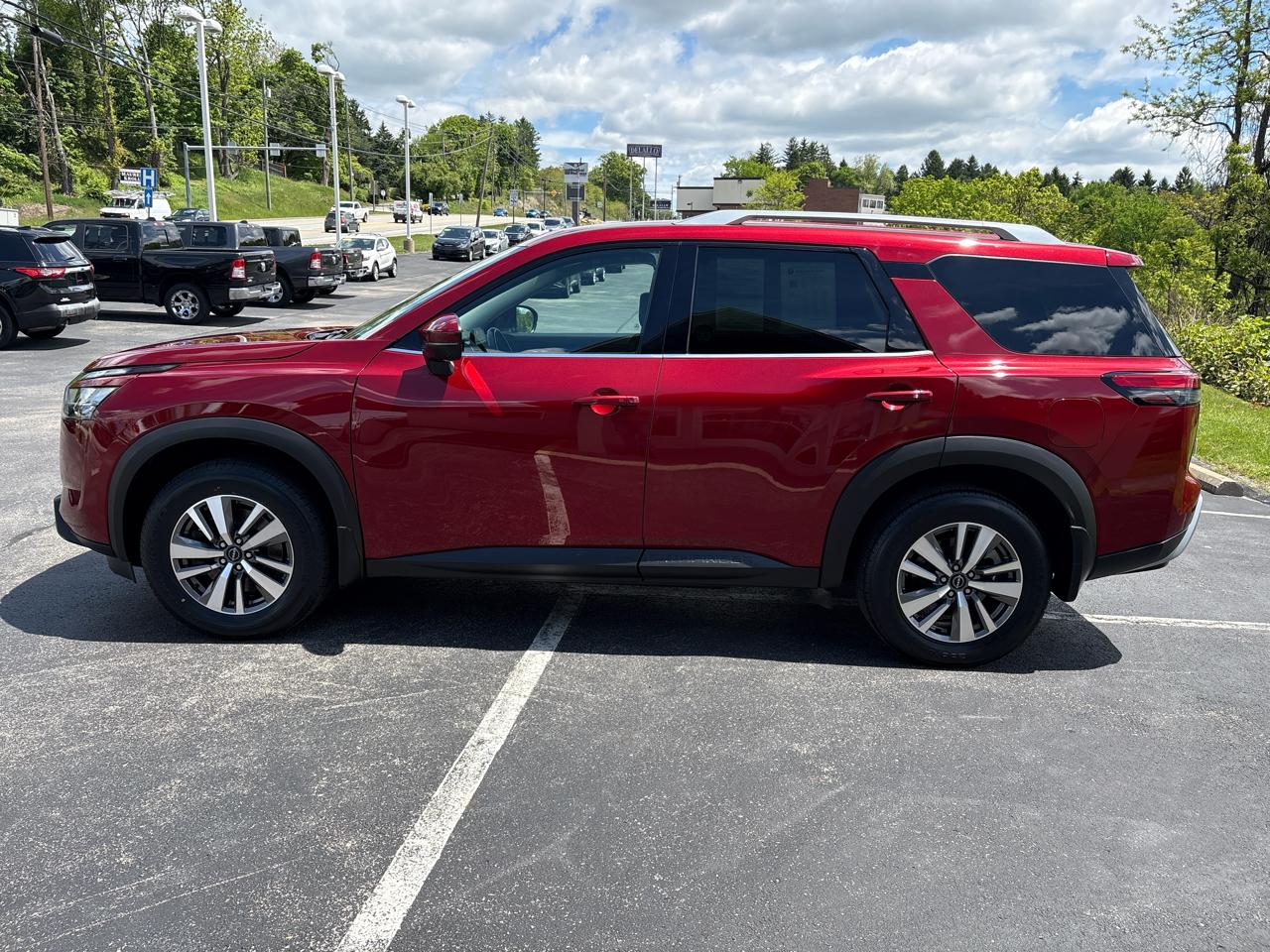 Nissan Pathfinder SL 4WD 2022