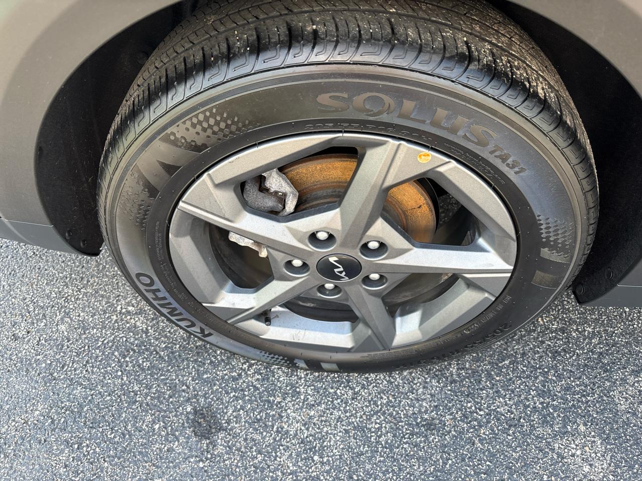 Kia K4 LXS FWD 2025