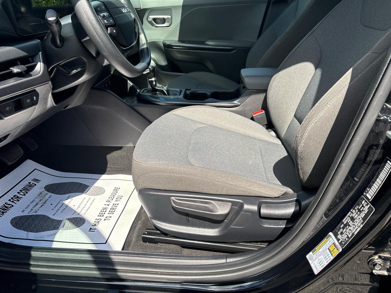 Kia K4 LXS FWD 2025