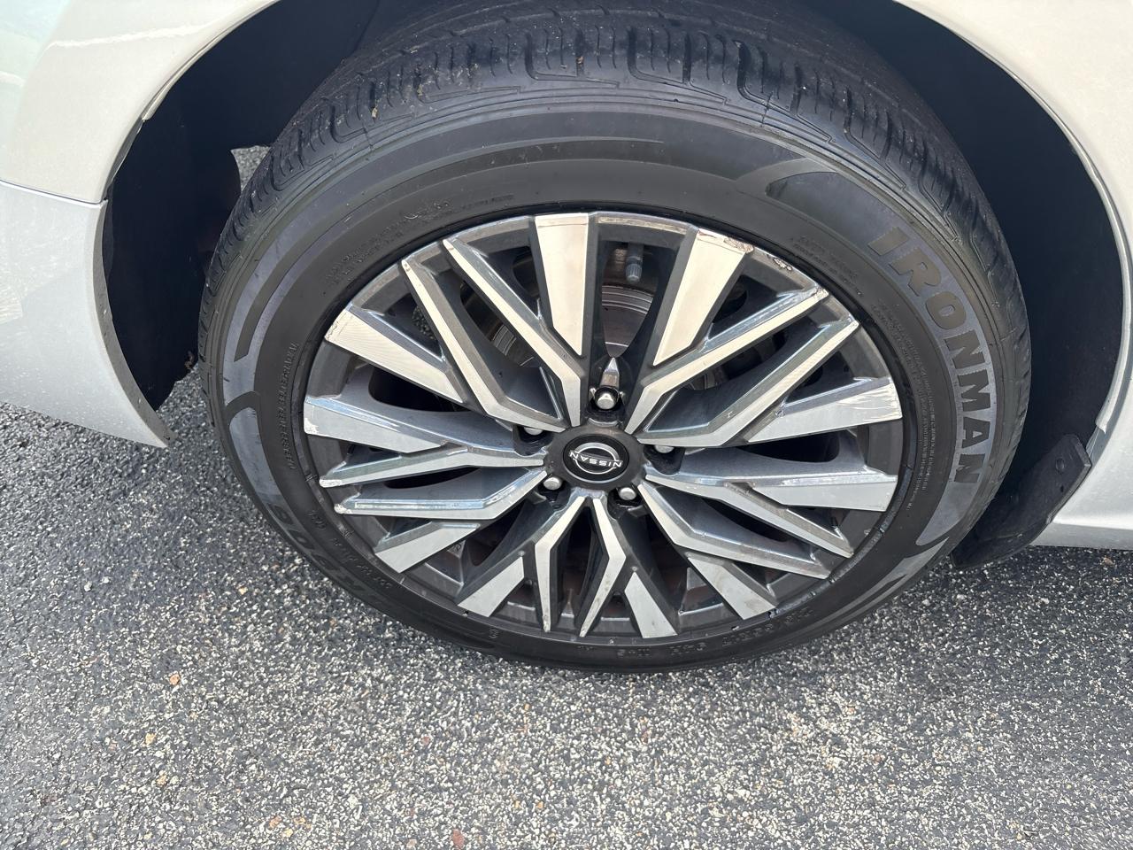 Nissan Altima 2.5 SV Sedan 2024