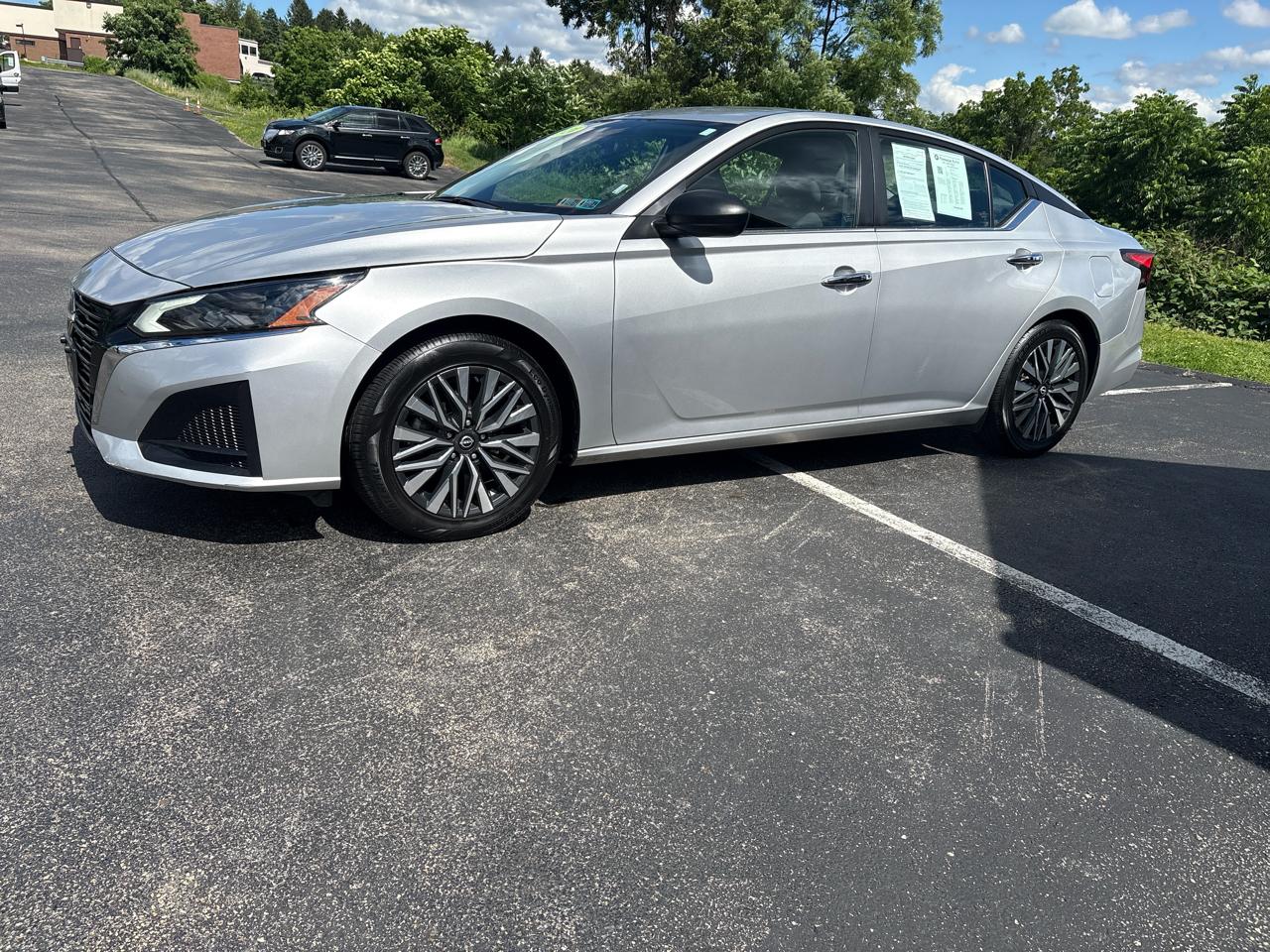 Nissan Altima 2.5 SV Sedan 2024
