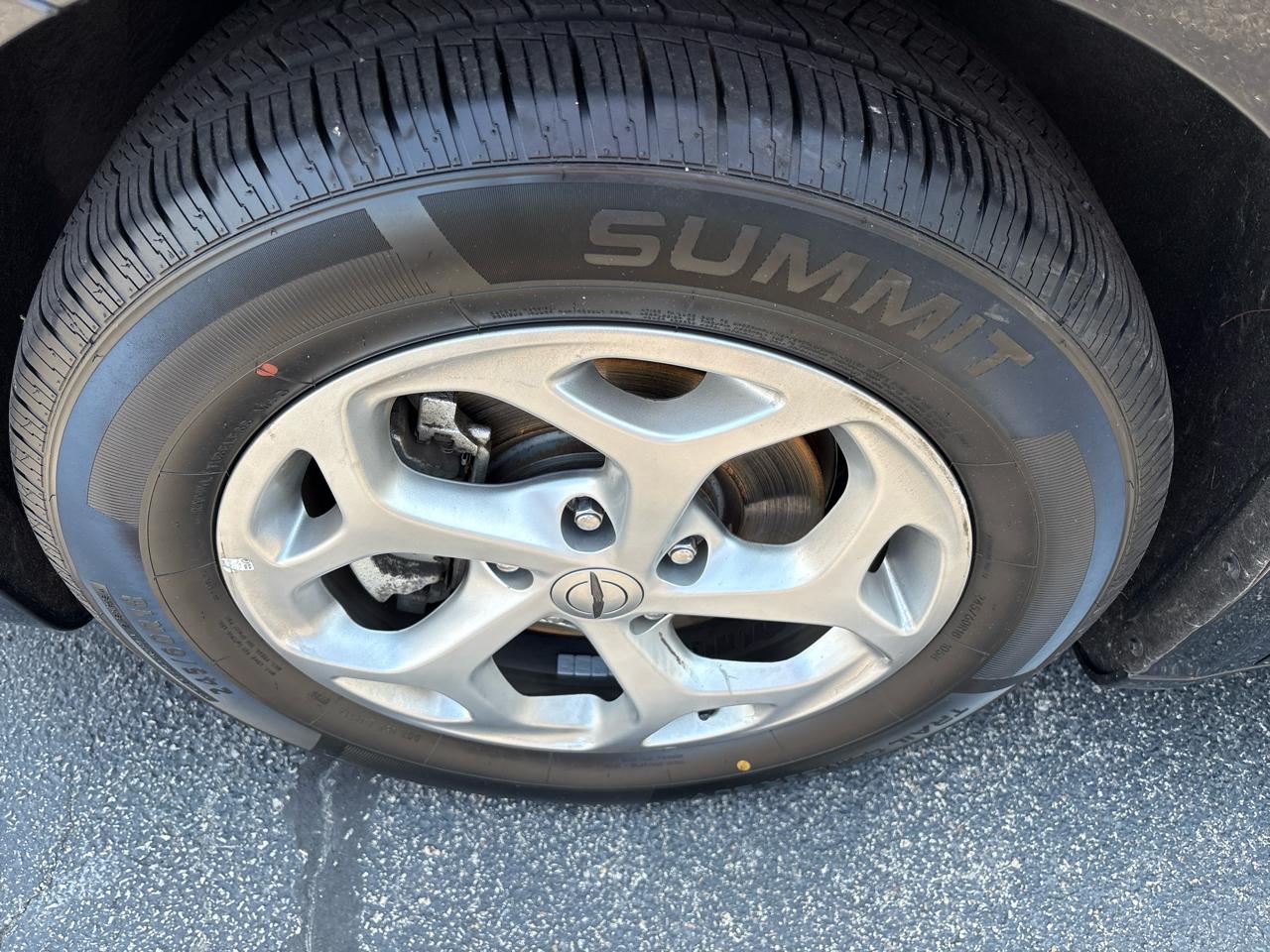 Chrysler Pacifica Limited FWD 2023