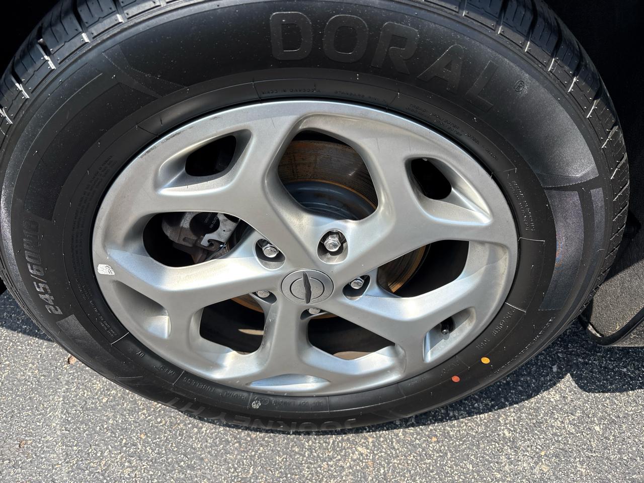 Chrysler Pacifica Limited FWD 2023
