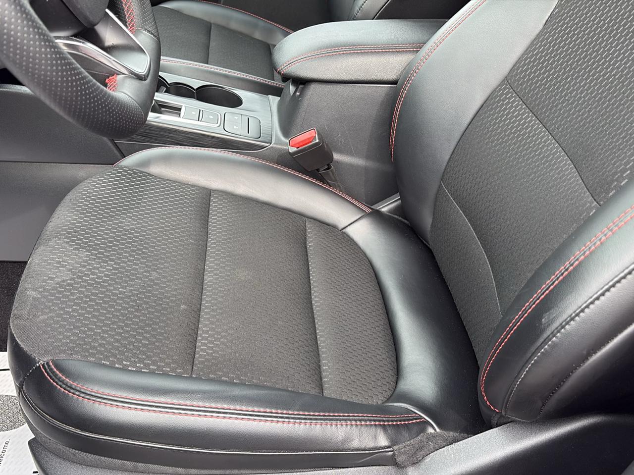 2025 Ford Escape ST-Line - Photo 19