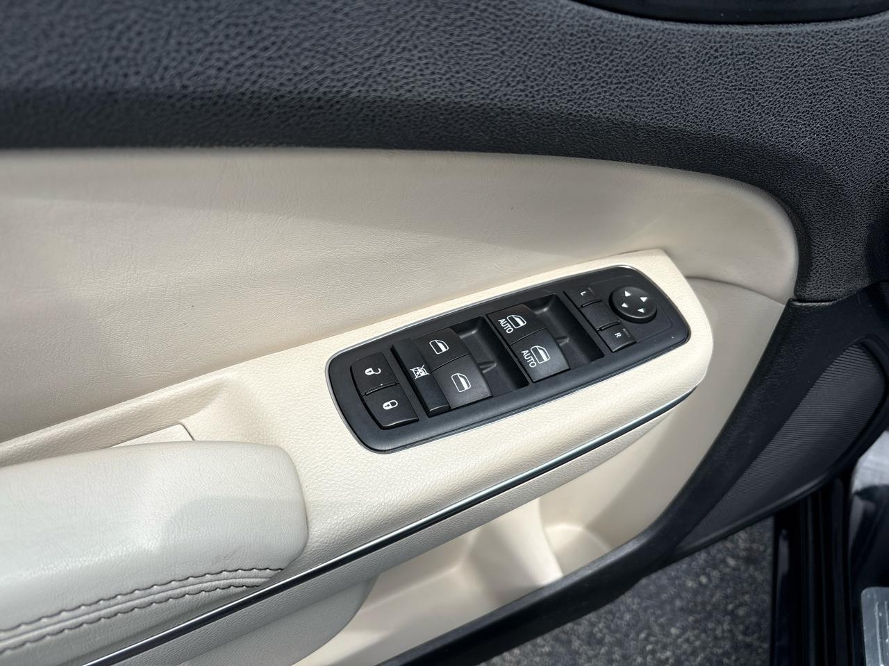 Chrysler 300 300C AWD 2017