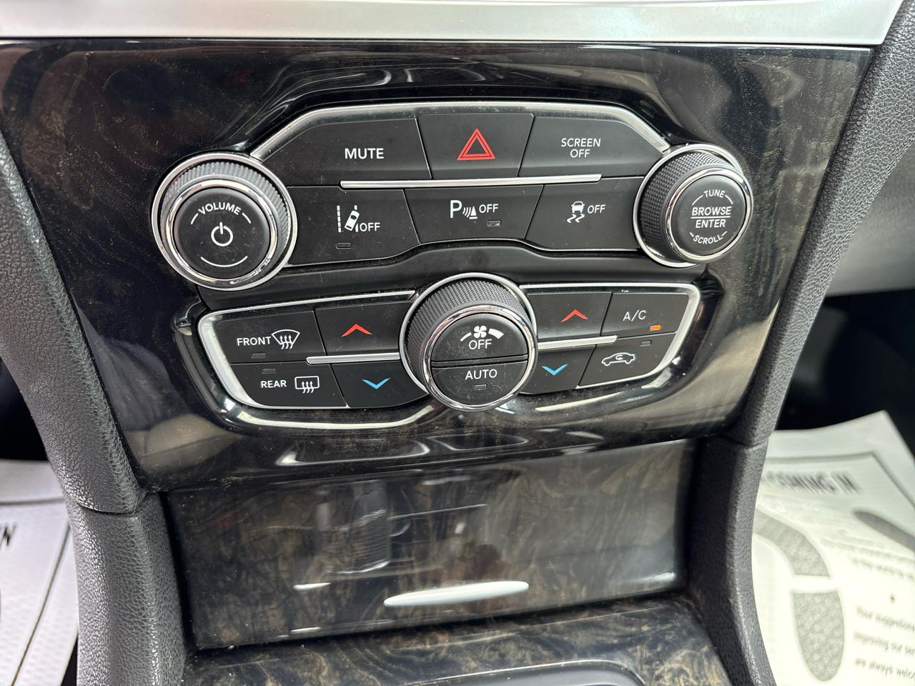 Chrysler 300 300C AWD 2017