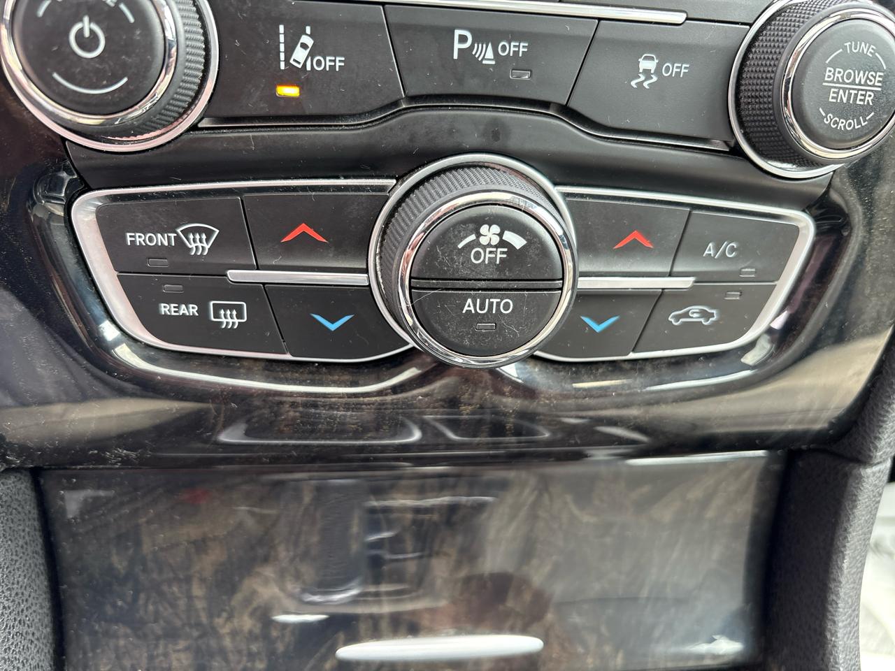 Chrysler 300 300C AWD 2017
