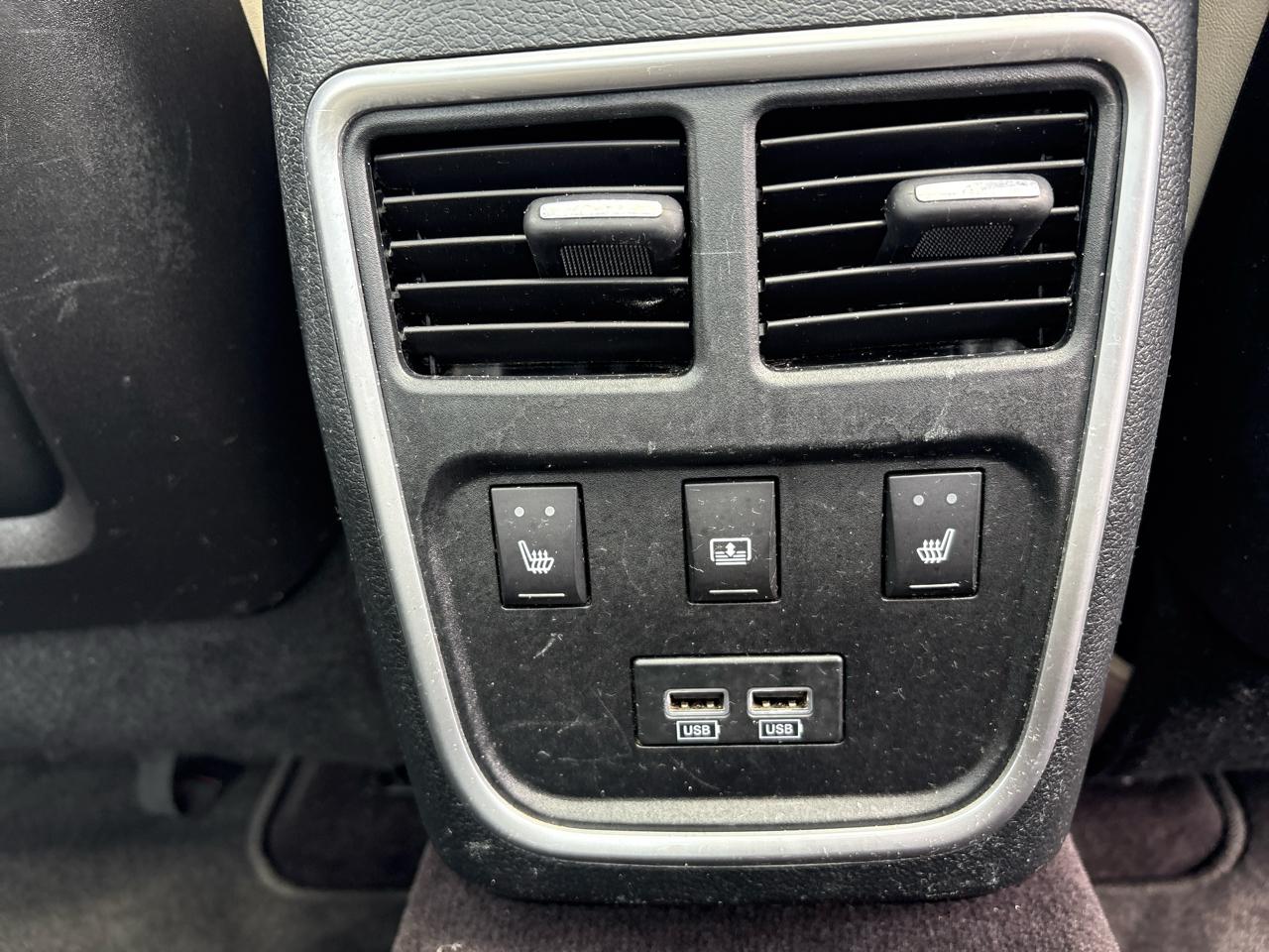 Chrysler 300 300C AWD 2017