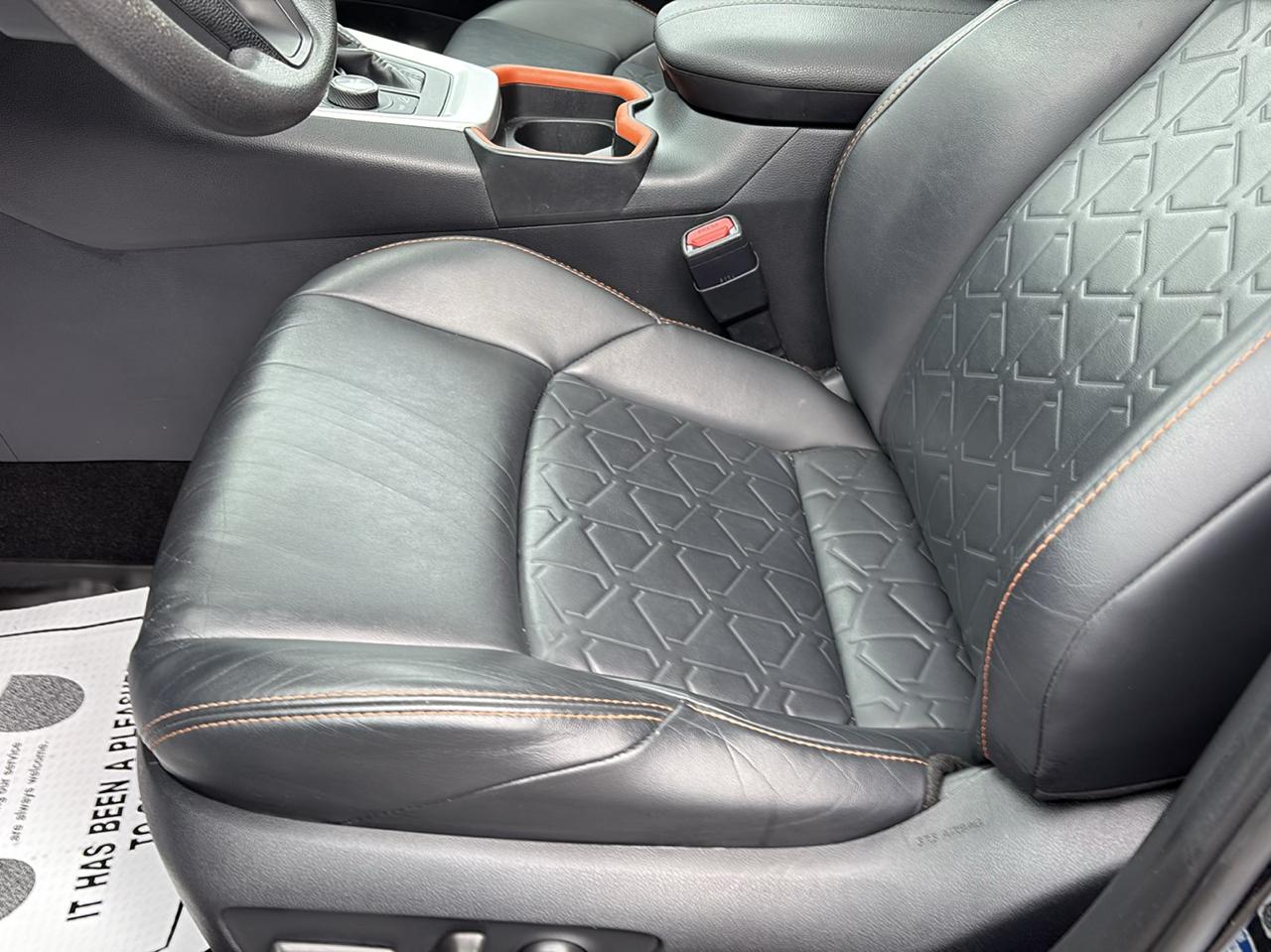 Toyota RAV4 Adventure AWD (Natl) 2019