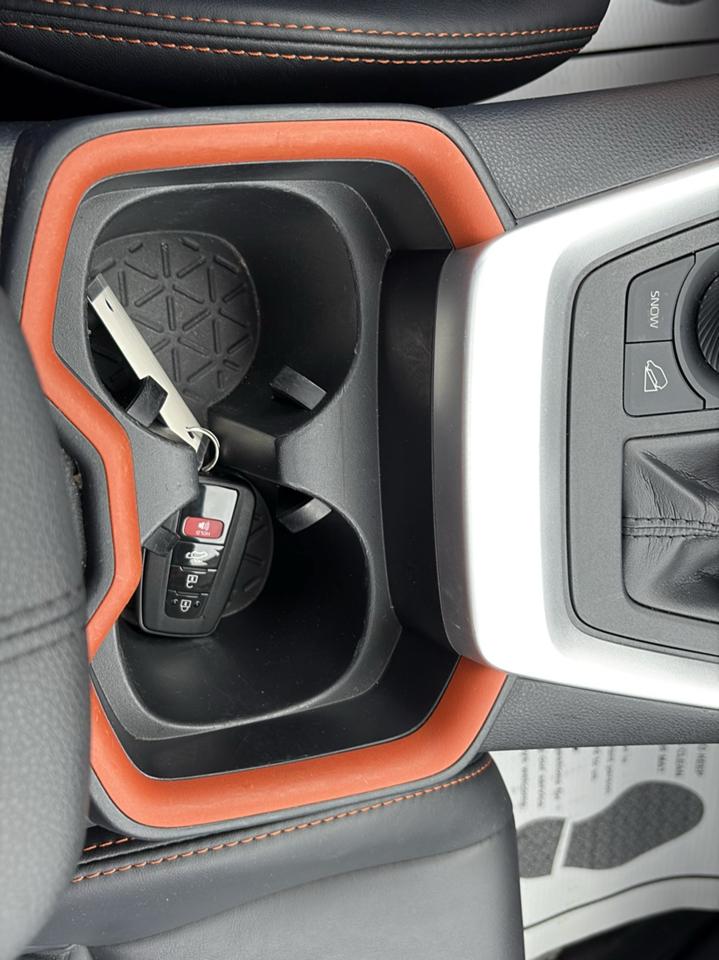 Toyota RAV4 Adventure AWD (Natl) 2019
