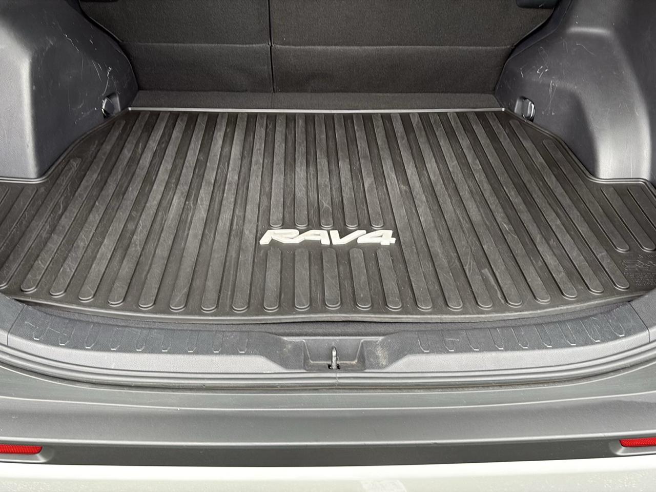 Toyota RAV4 Adventure AWD (Natl) 2019