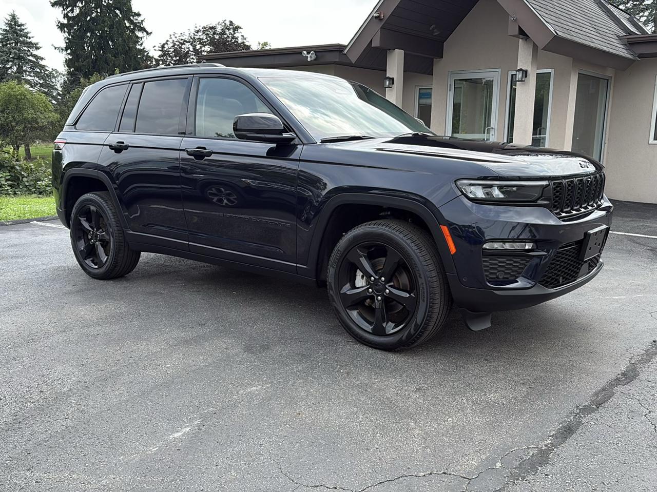 Jeep Grand Cherokee Limited 4x4 2023