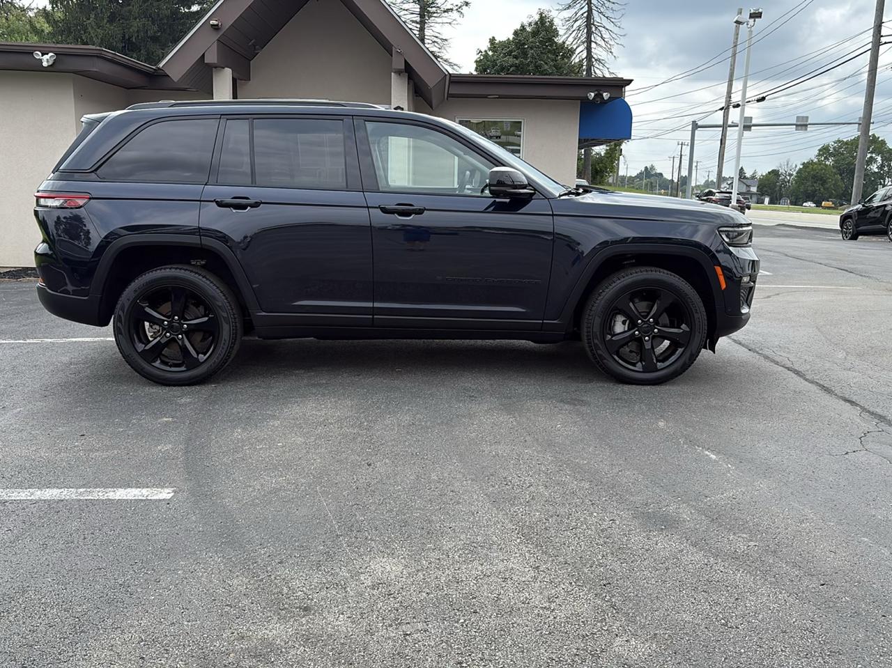 Jeep Grand Cherokee Limited 4x4 2023