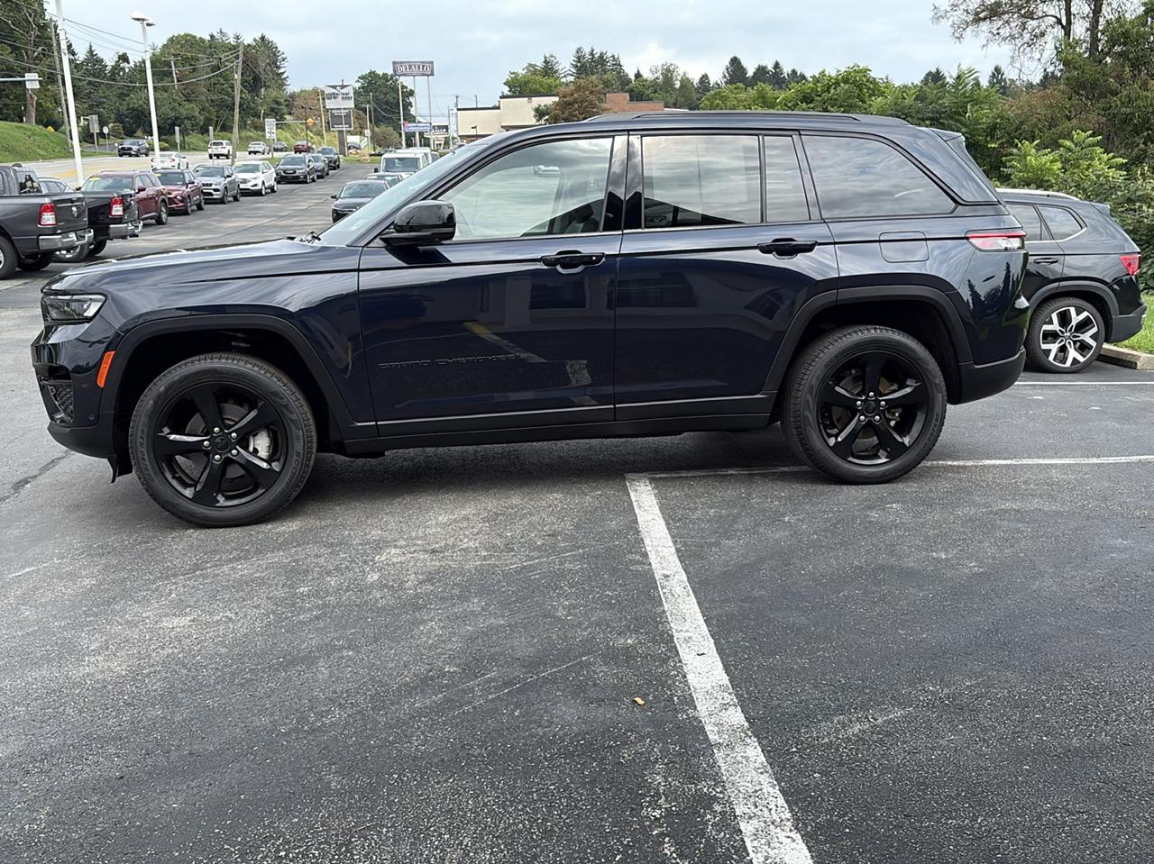 Jeep Grand Cherokee Limited 4x4 2023