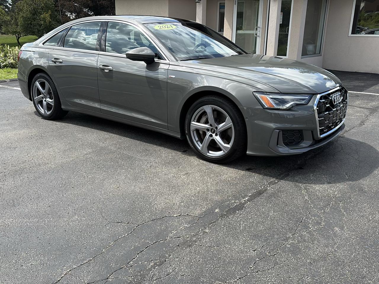 Audi A6 Sedan Premium Plus 55 TFSI quattro 2024