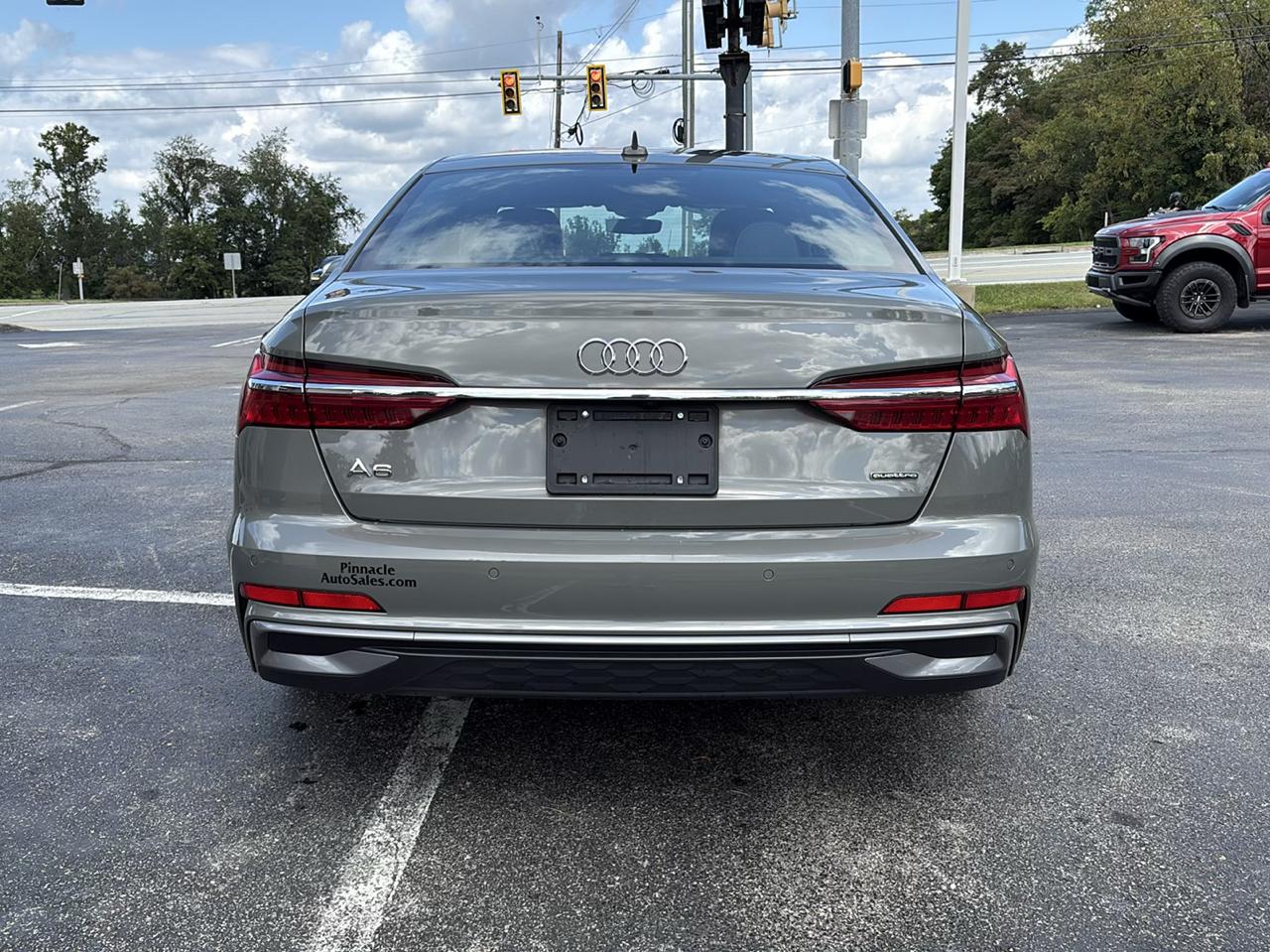 Audi A6 Sedan Premium Plus 55 TFSI quattro 2024