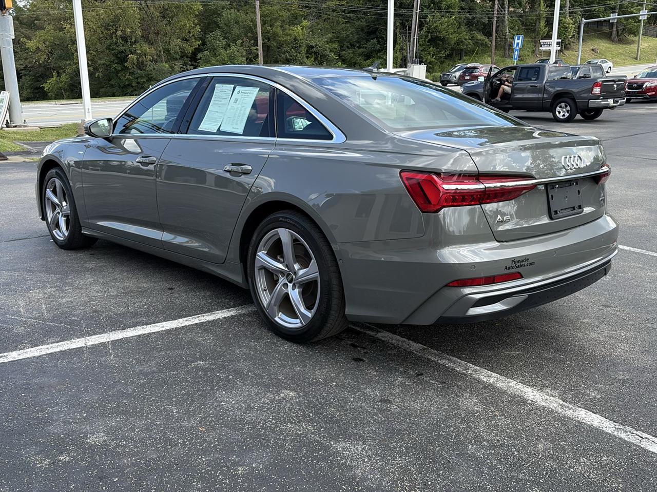 Audi A6 Sedan Premium Plus 55 TFSI quattro 2024