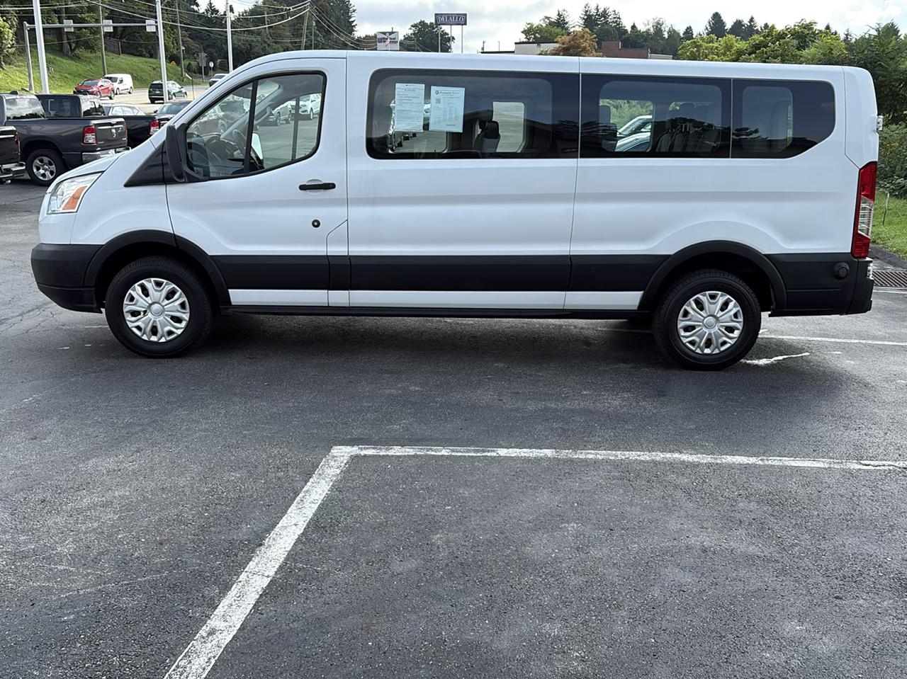 Ford Transit Passenger Wagon T-350 148" Low Roof XLT Swing-Out RH Dr 2019